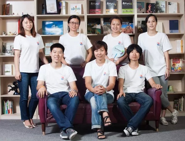 这个提供小型物品存放服务自助仓是怎么做到2年6家店用户2万的?