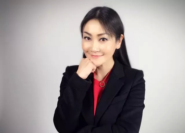 薛蛮子蔡文胜投资500万 她将段子与营销结合 拍摄出超4亿点击搞笑短视频