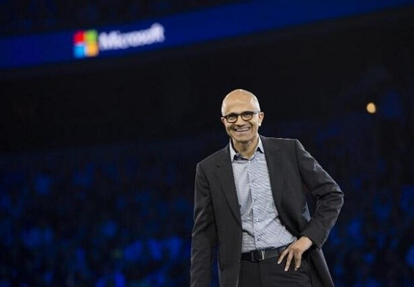 收购 LinkedIn 之后，微软一系列举措发力 CRM 市场