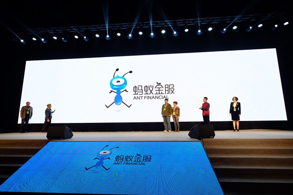 Fintech浪潮之下，国内互金巨头如何玩转智能投顾？