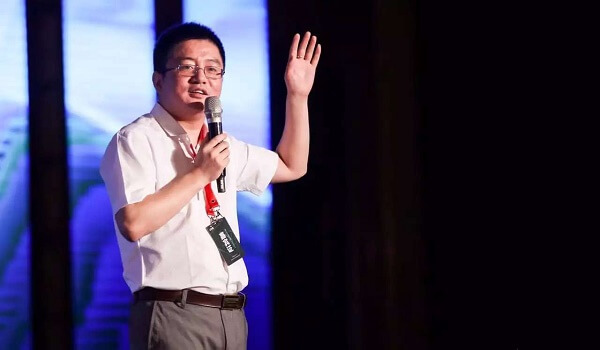 成立餐饮平台：美团大众点评宣布王慧文任总裁