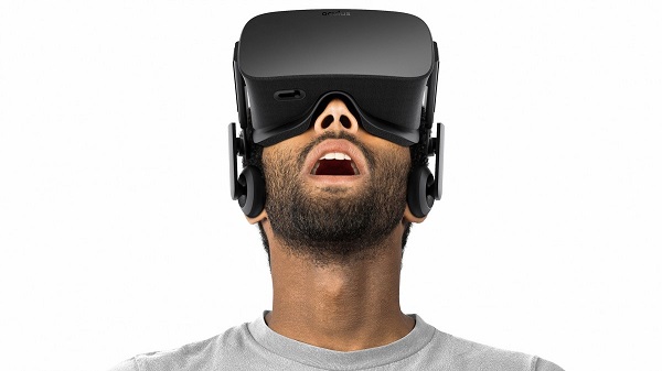 VR 的元年？会不会是下一个「智能手环」？