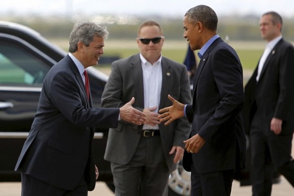 奥巴马：今年 10 月将推监管政策，支持更安全的自动驾驶