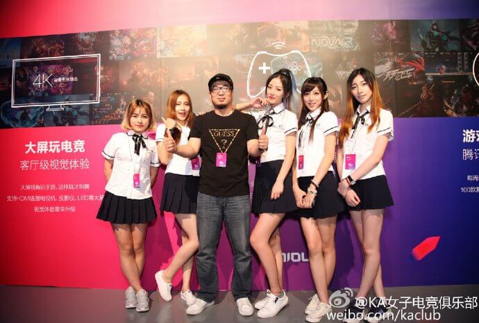 风口上的“电竞少女”,醒不来的网红梦