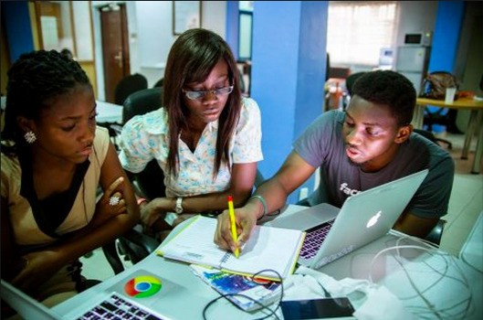 这个年轻人的梦想凭什么值得扎克伯格用毕生积蓄去支持？