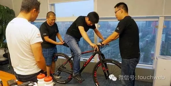 ofo 共享单车 CEO 戴威：创业初期没人看好，还背 600 万债